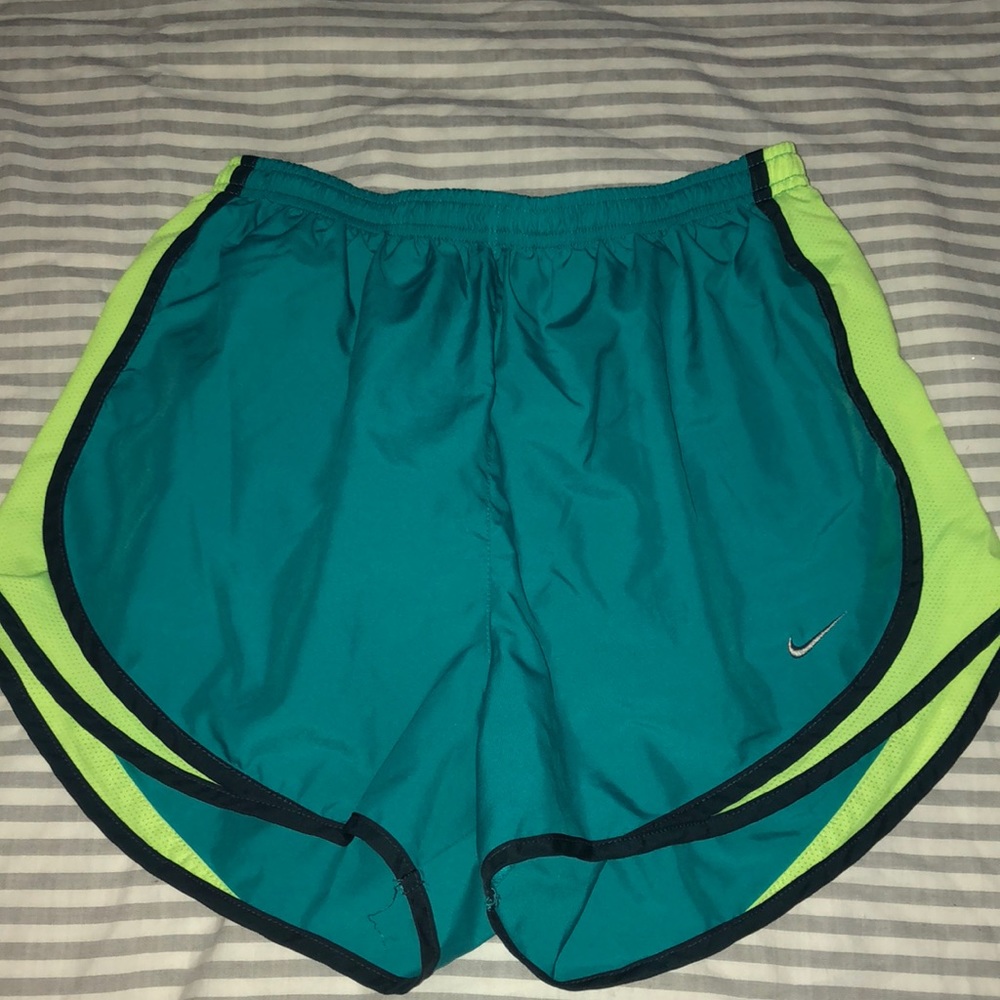 Nike - Running Shorts